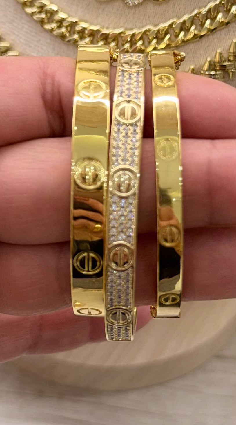 Bangel and bracelet