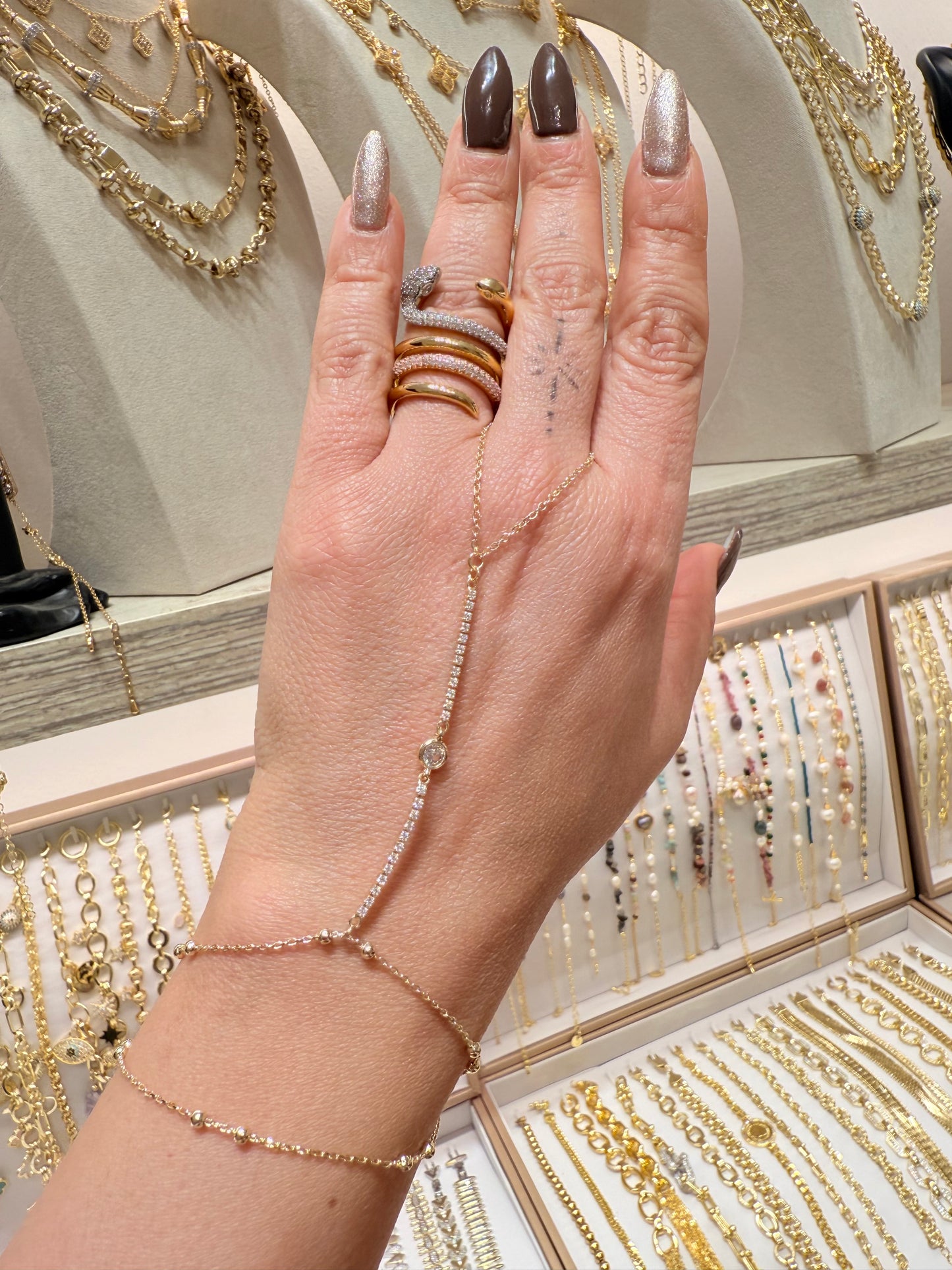 Hand chains