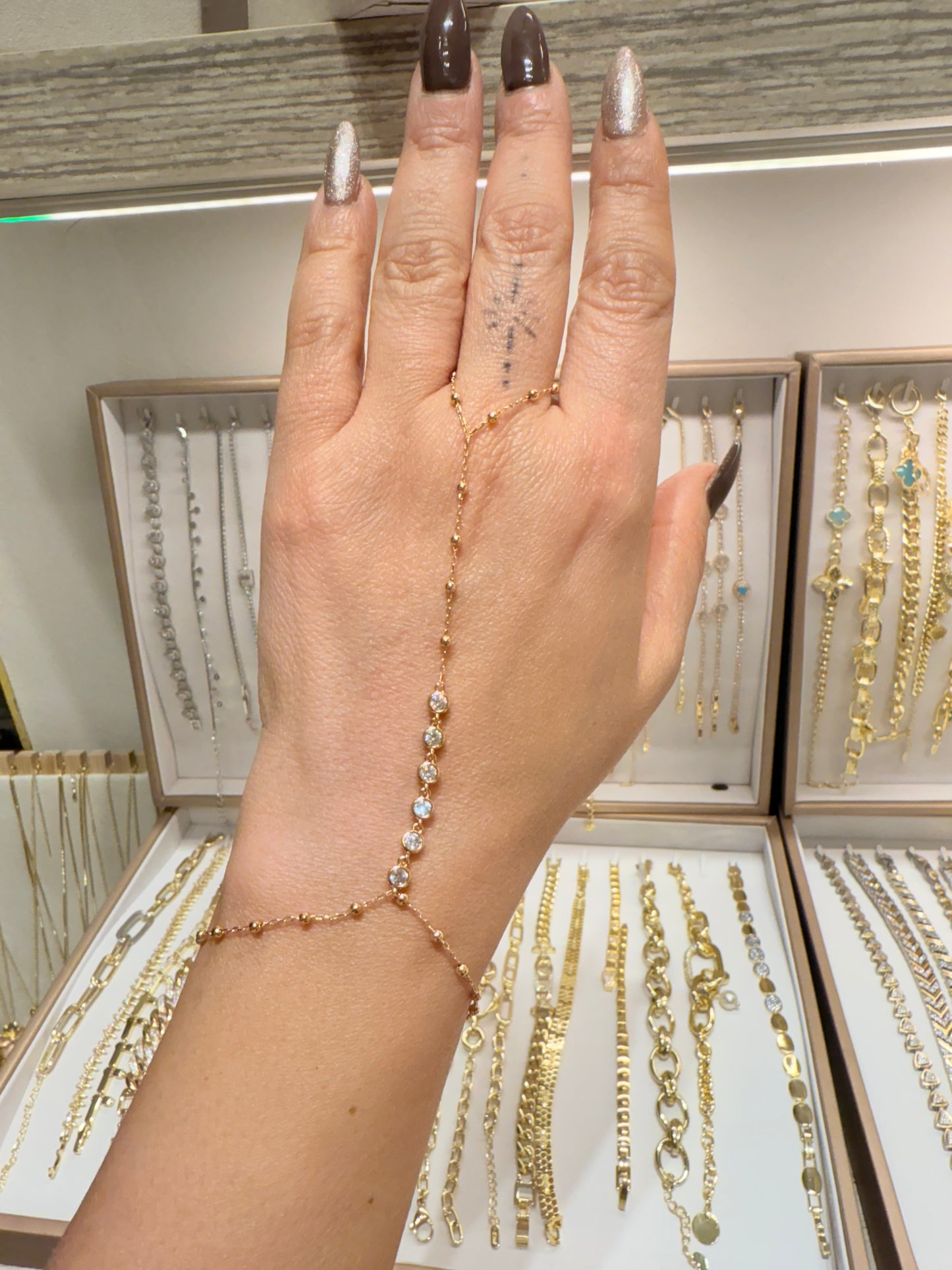 Hand chains